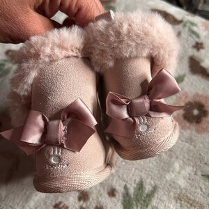 BearPaw Soft Pink Baby Booties